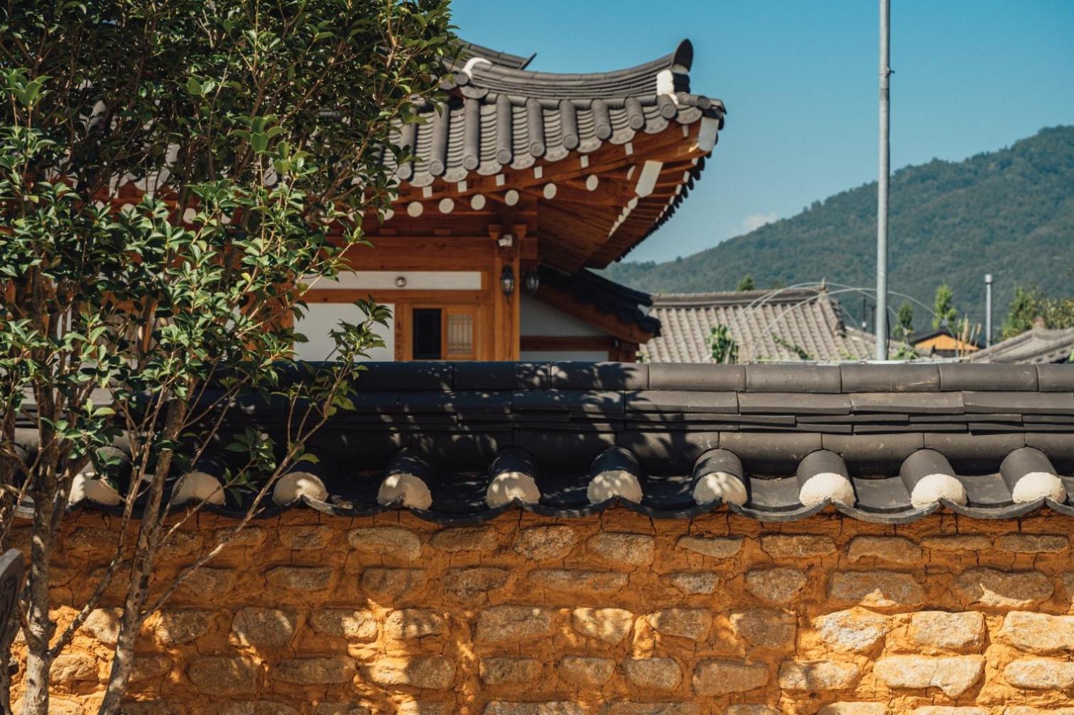 Hanok Stay Seowa Kjongdzsu Kültér fotó